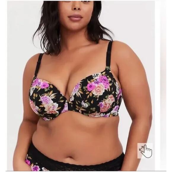 NWT Torrid Curve T-Shirt Lightly Lined Front Close Floral Skull Bra Size 46C - Picture 11 of 11
